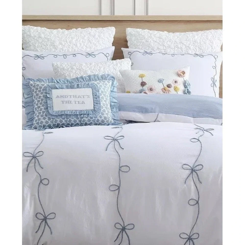 Peri Home Sasha Bows Twin Duvet Cover White Blue Embroidered Ribbon NWOT New